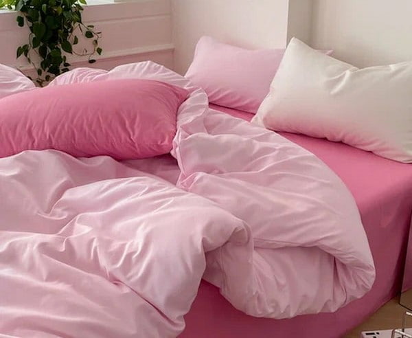 تصویر 3 از رو تختی صورتی نرم و راحت با بافت یکنواخت